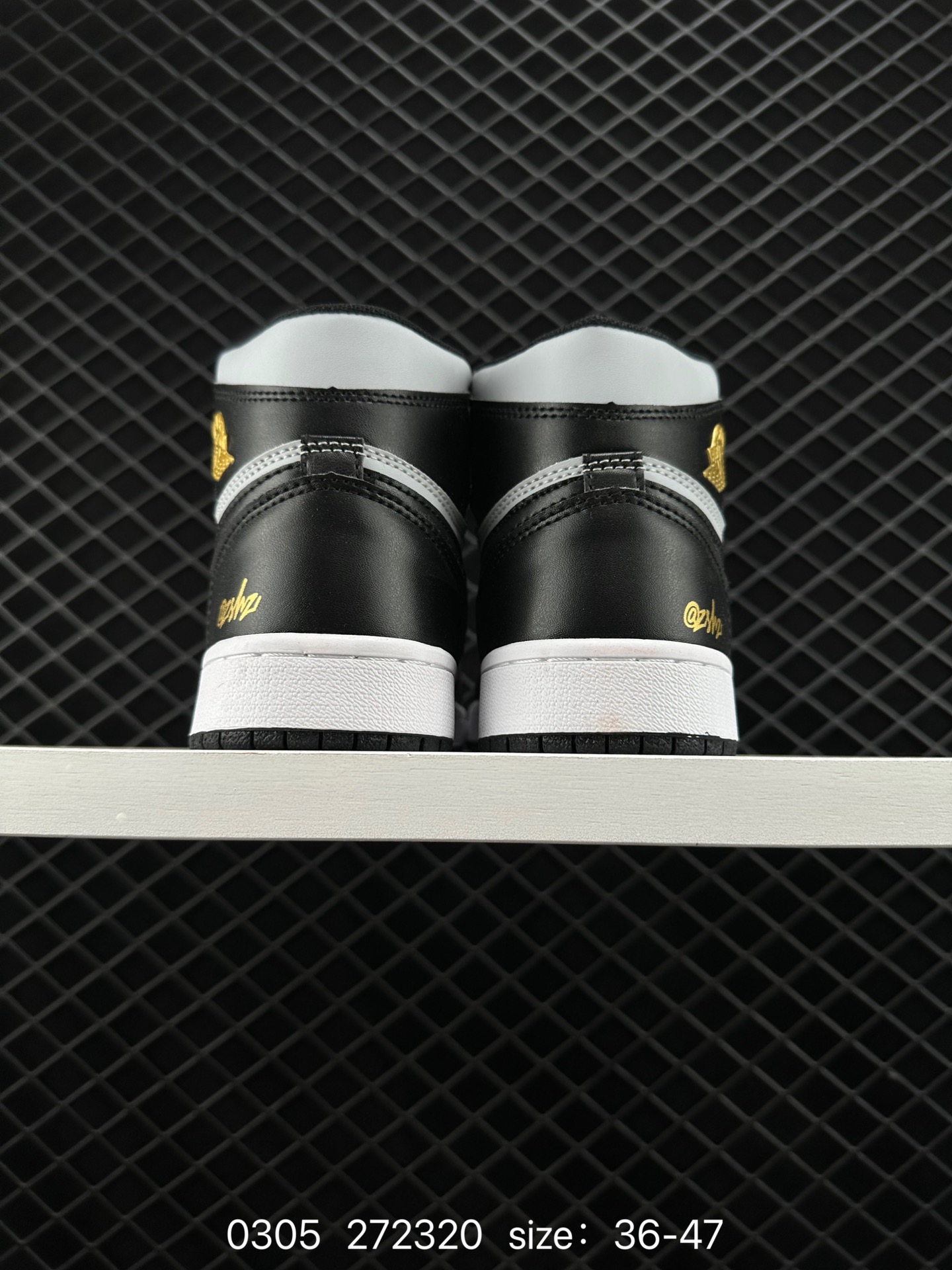 Nike Air Jordan 1 Retro High OG”Black/White“